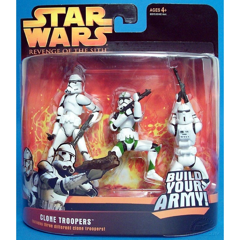 Clone troopers includes three different clone troopers green version